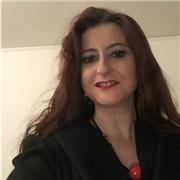 Laureata in economia e commercio